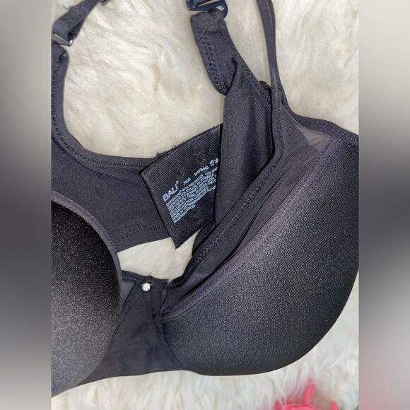 Bali One Smooth U Ultra Lite Wire-Free Bra Style 3440 Black Sz. 34 DD - Picture 6 of 8